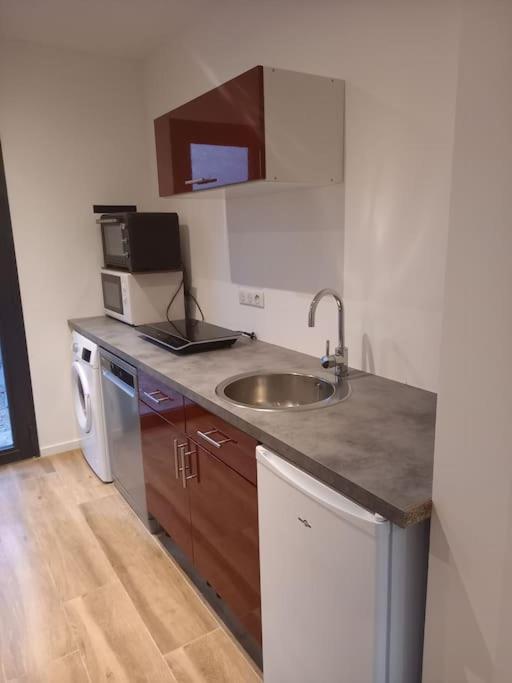 Le 2 Ter Apartment Puyloubier Bagian luar foto